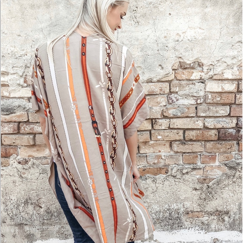 Chain Reaction Kimono - Picture 2 of 2